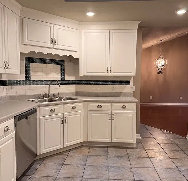 31 Enclave — Photo 10