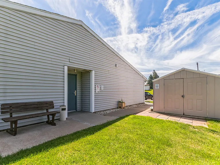 1425 N Water St — Photo 18