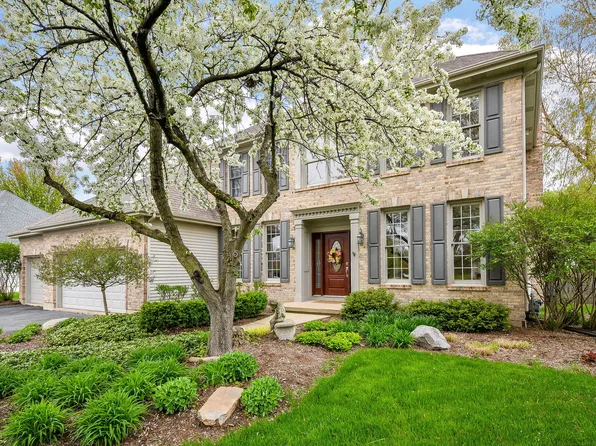 162 N Dixon Dr, Batavia, IL 60510