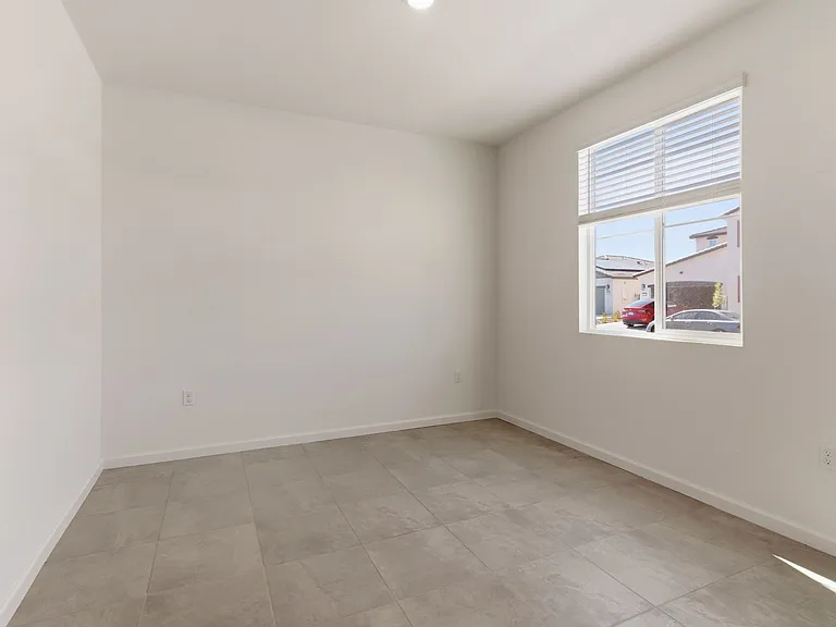 2463 Zellerbach St — Photo 28