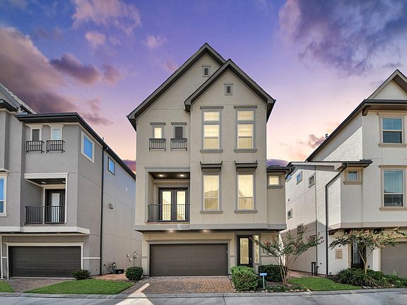 2nd image of 4007 Centre Meadow Way