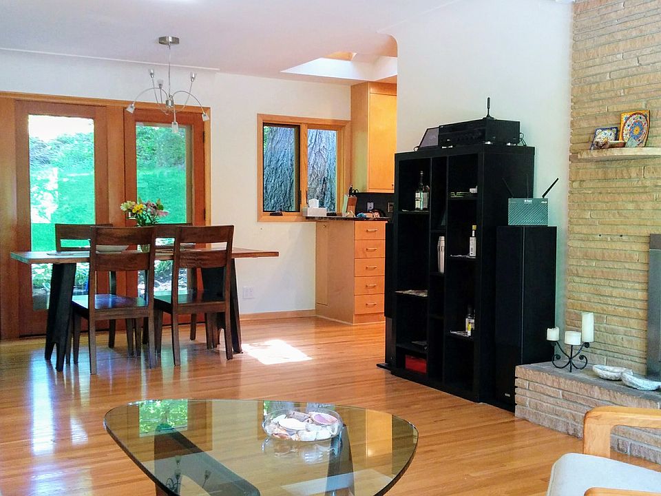 Living room and dinign area
