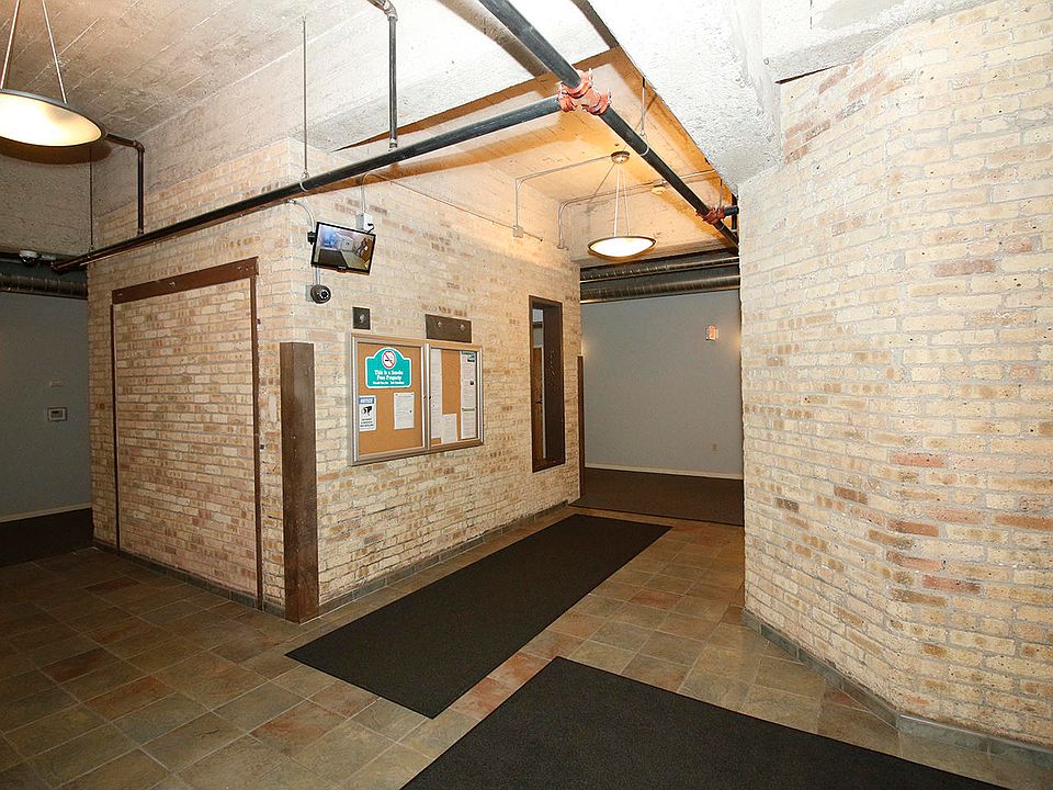 1st image of 234 E Reservoir Ave Unit 206