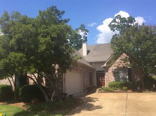 736 Versailles Dr, Ridgeland, MS 39157