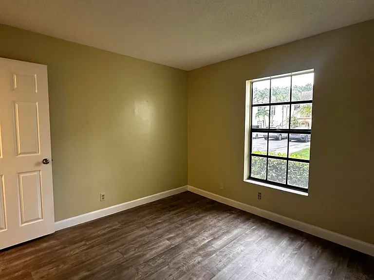 321 Olivewood Pl #121 — Photo 13