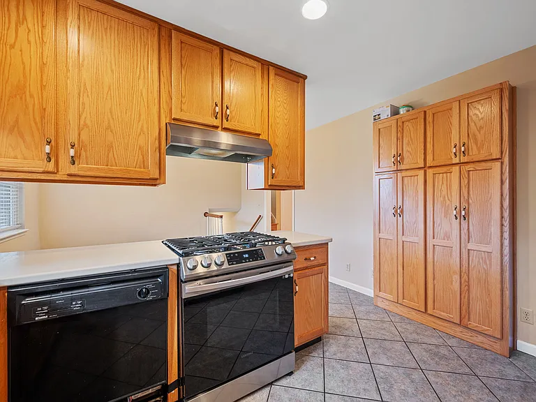 3076 Speicher Cir — Photo 3