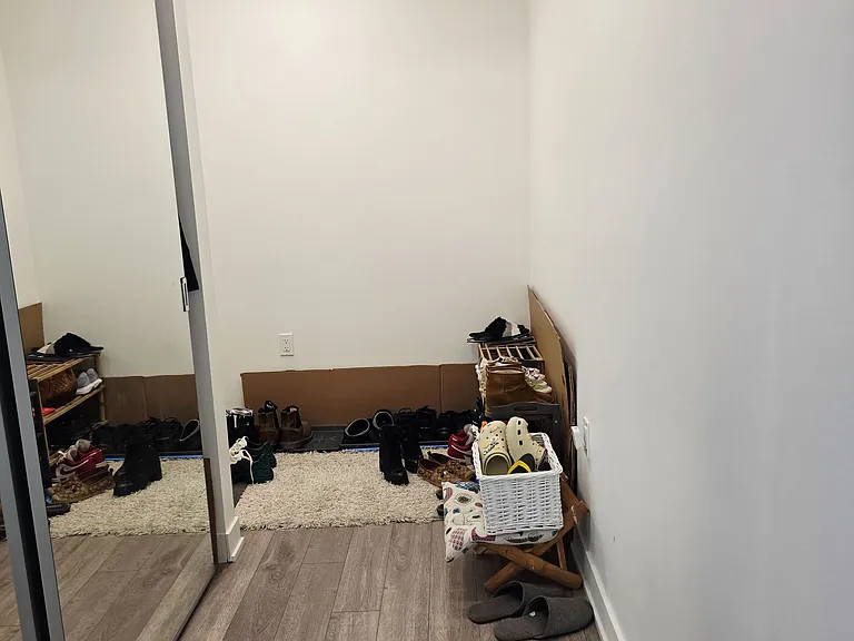 195 Redpath Ave #2410 — Photo 5