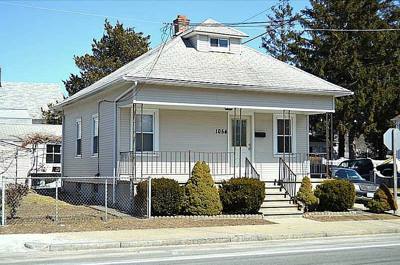1st image of 1054 Waterman Ave