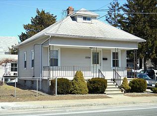 1054 Waterman Ave, East Providence, RI 02914