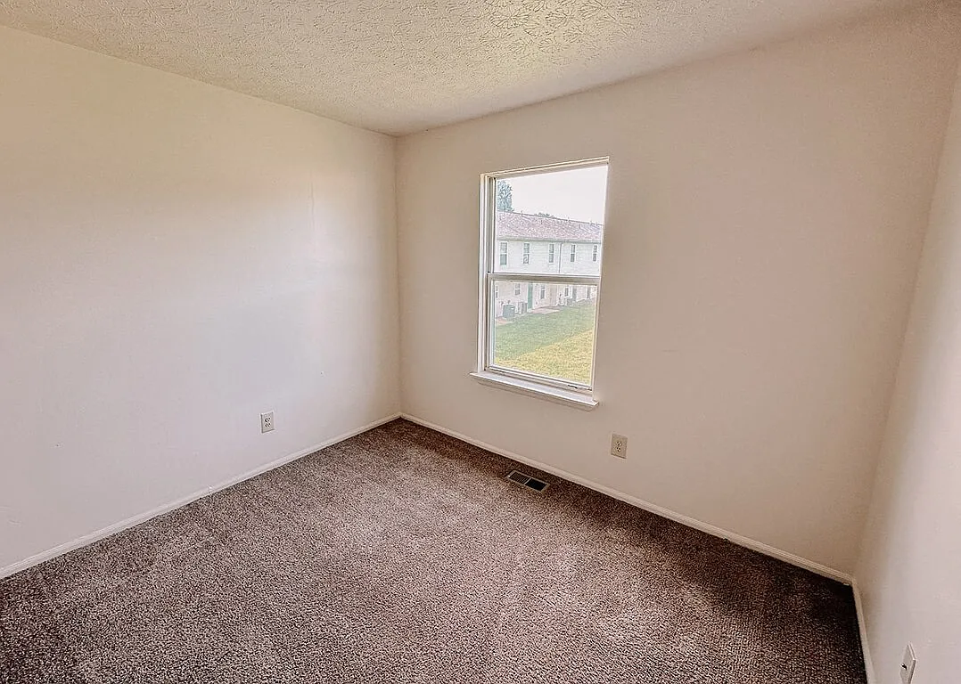 Madison Grove Townhomes — Photo 4