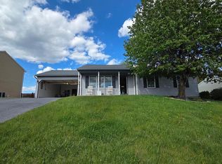 272 Hope Dr, Blandon, PA 19510
