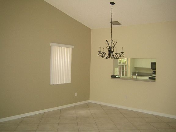 Clean and well maintained dining area