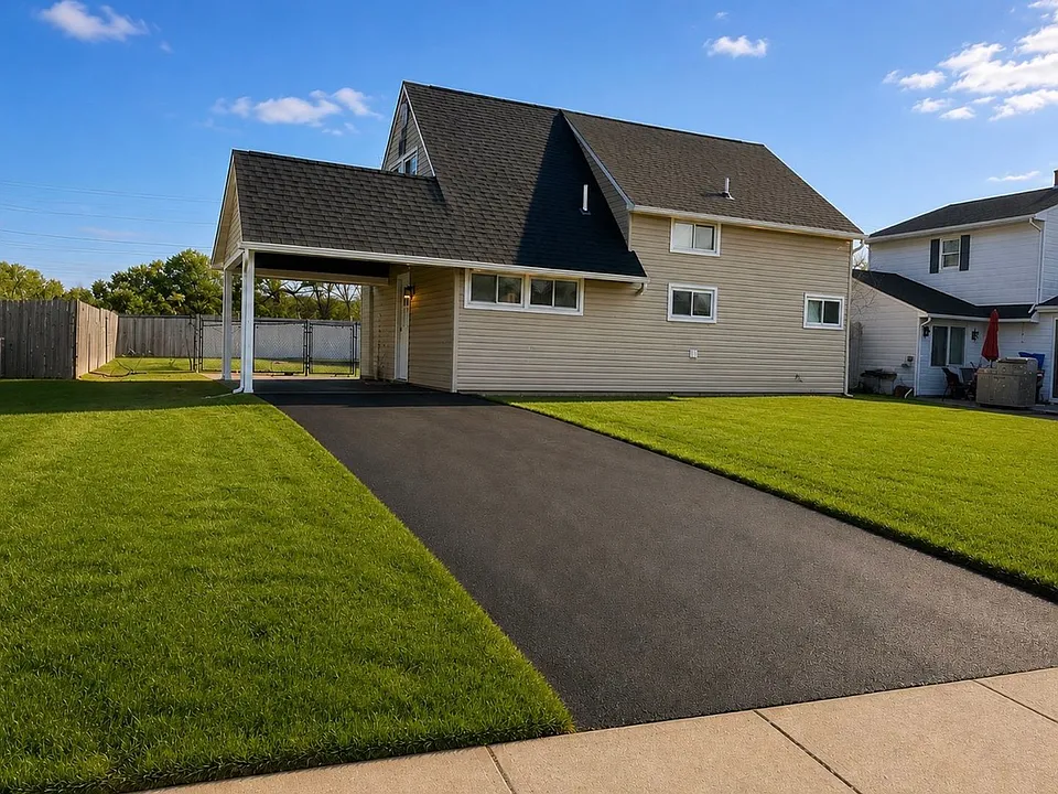 18 Nestingrock Ln