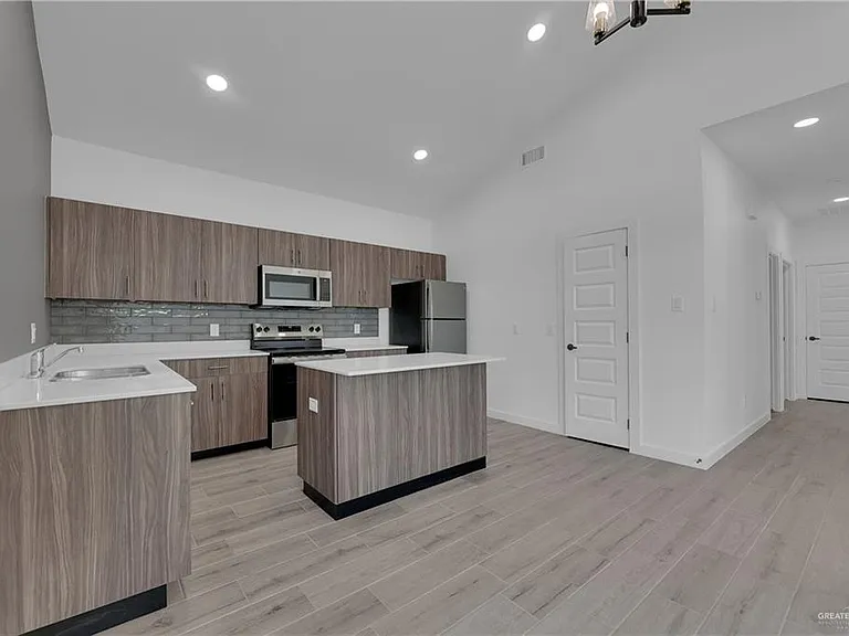 2509 Mockingbird Rd #B — Photo 3