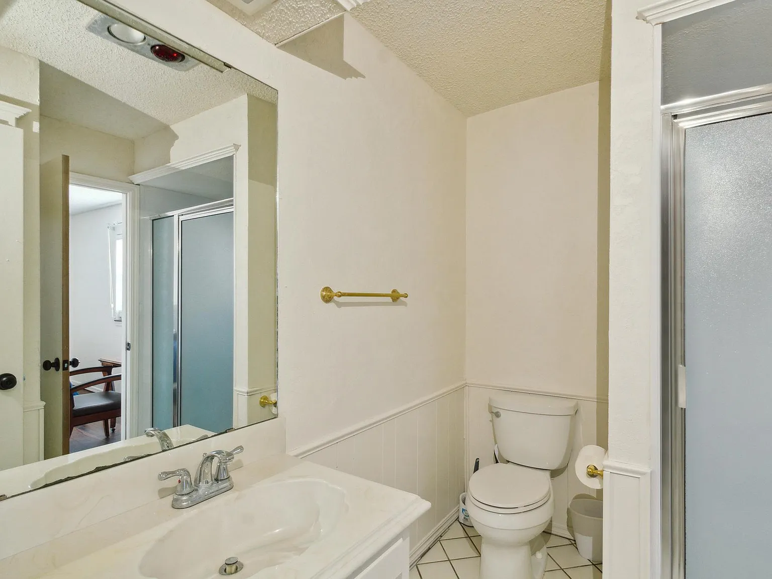 4 bed, 3.0 bath, 2505 sqft, $789 — Photo 3