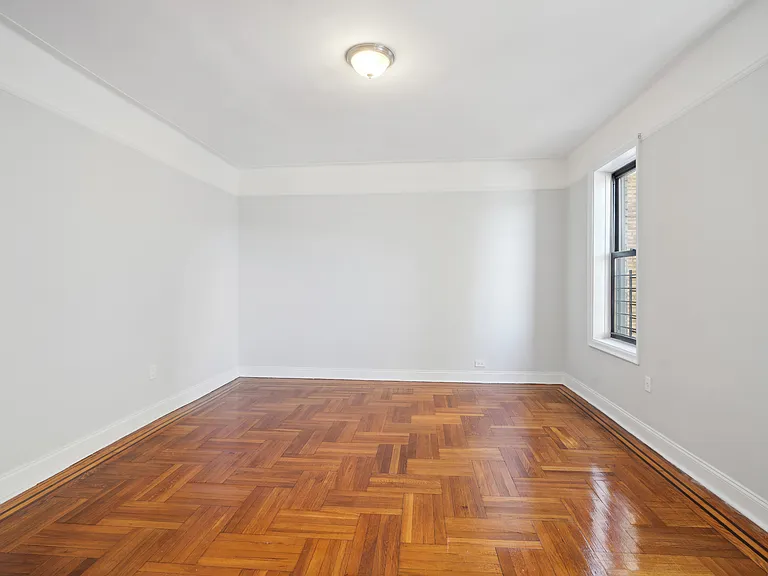 2175 Cedar Ave #9A — Photo 7