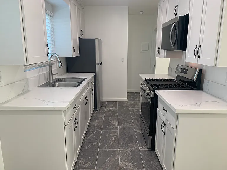 1924 San Pascual St #1 — Photo 11