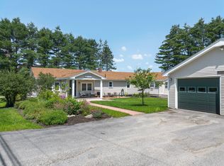 213 Lee Hook Rd, Lee, NH 03861