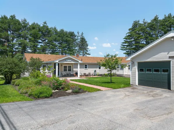 213 Lee Hook Road, Lee, NH 03861