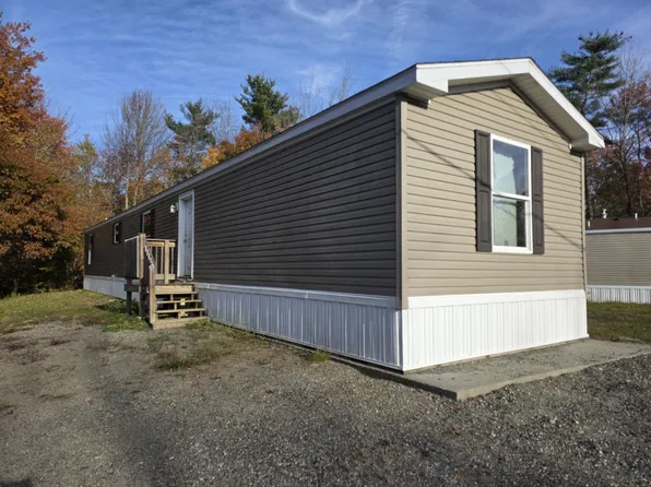 15 Wood Road, Searsport, ME 04974