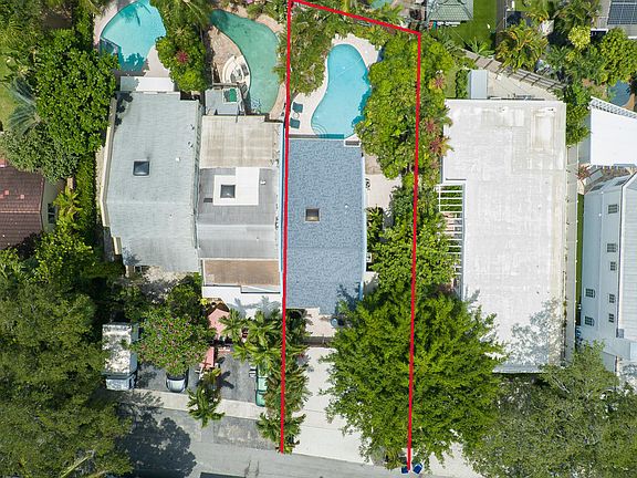 3rd image of 219 NE 17th Avenue