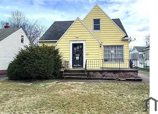 3775 Warrensville Center Rd — Photo 2