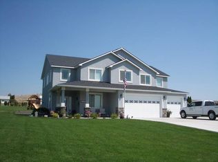 7531 Sandy Ridge Rd, Pasco, WA 99301