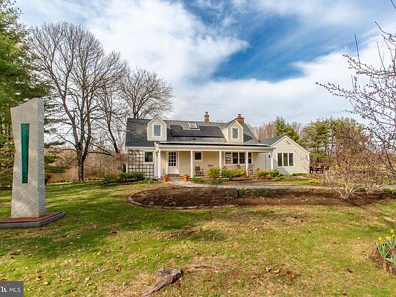 2nd image of 1714 Linvale Harbourton Rd #R