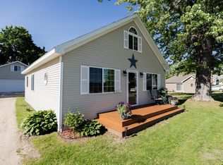 10627 Lake St, Chippewa Lake, MI 49320