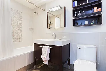 Rented by (Legacy) Elegran