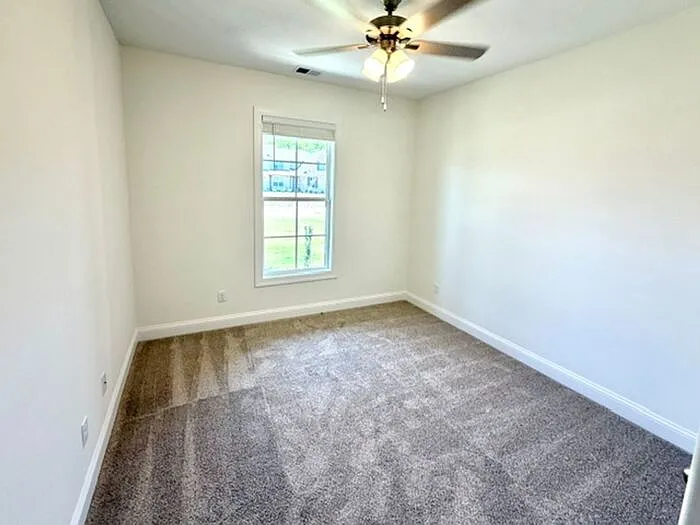 7455 Newbury Dr — Photo 7