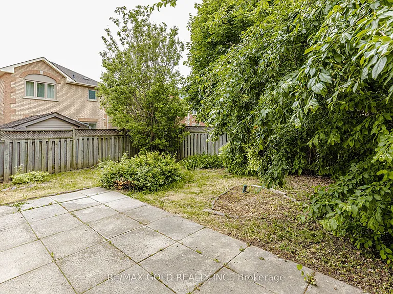 34 White Tail Cres — Photo 24