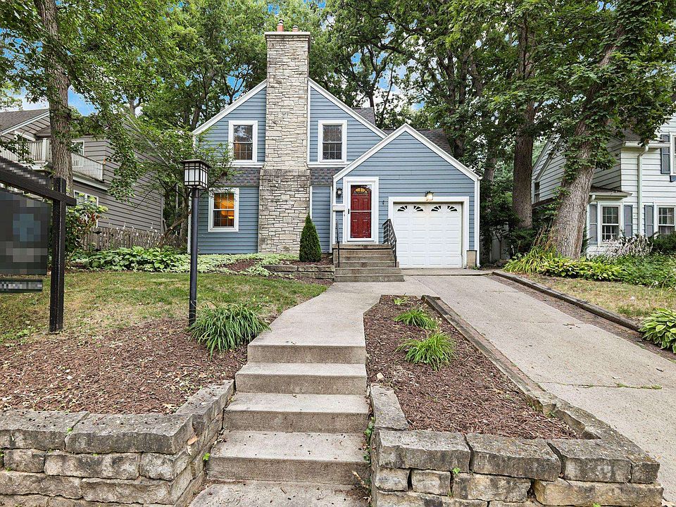 1st image of 4138 Hiawatha Dr