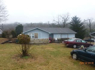 206 Willoughby Ln, Clinton, TN 37716