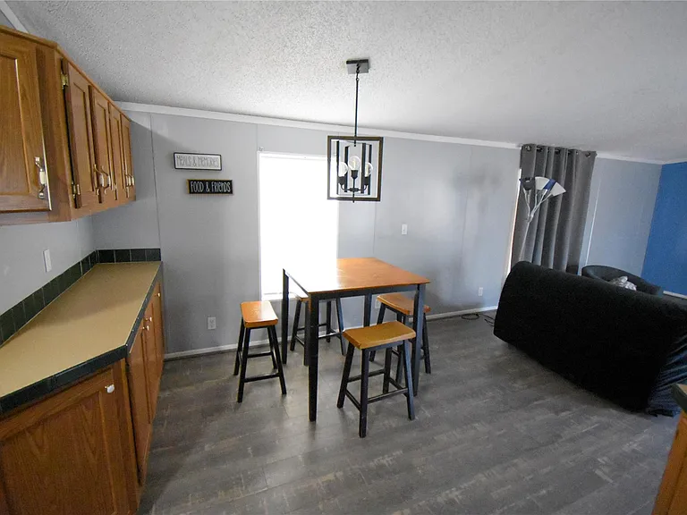 2 Lake View Ln — Photo 11