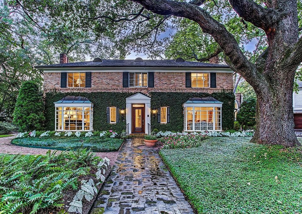 1st image of 2330 River Oaks Blvd