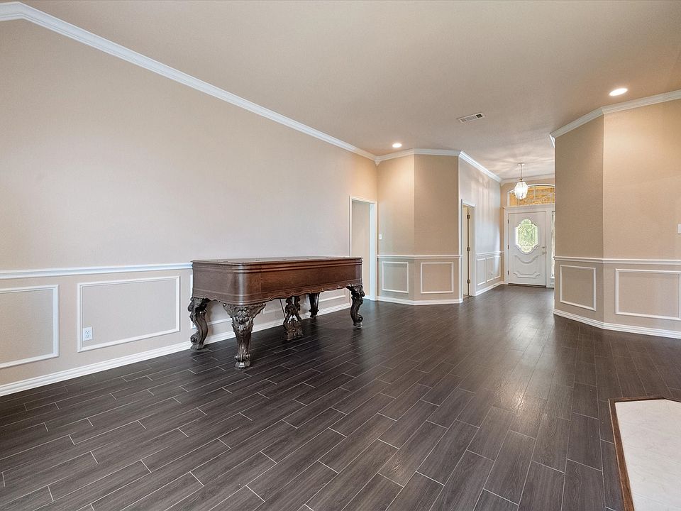 1st image of 8904 Thornway Dr