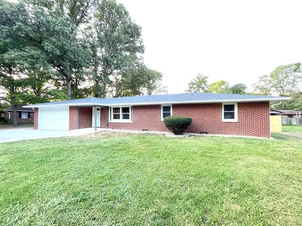 208 Cottonwood Dr, Anderson, IN 46012