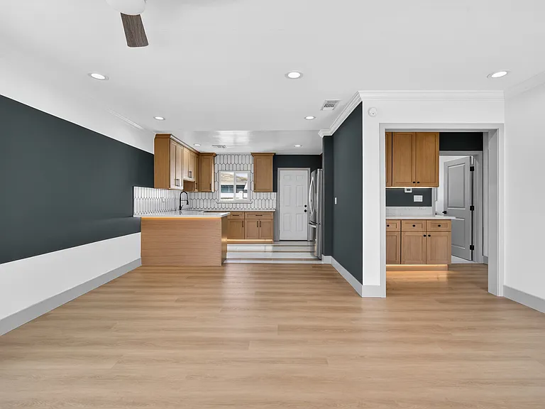 1243 E Almond Ave #1243 — Photo 5