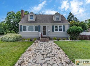 143 Parker St, Middlesex, NJ 08846
