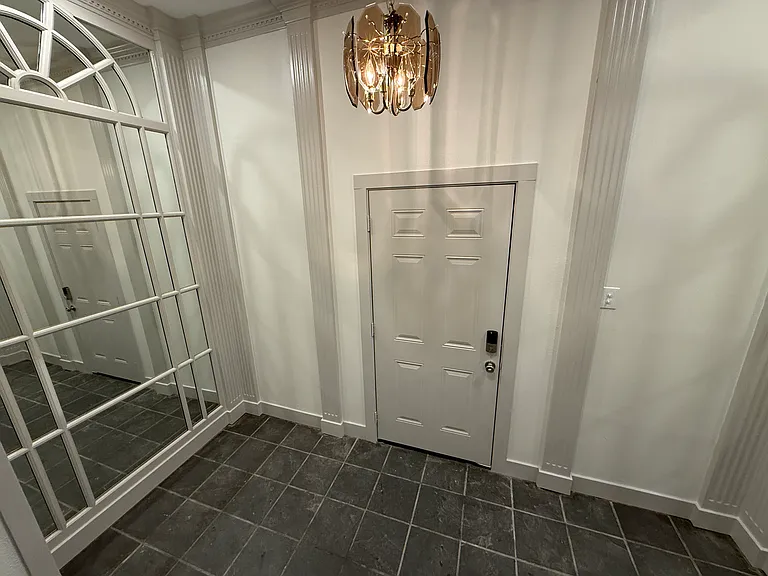 1002 S Glenwood Blvd — Photo 32
