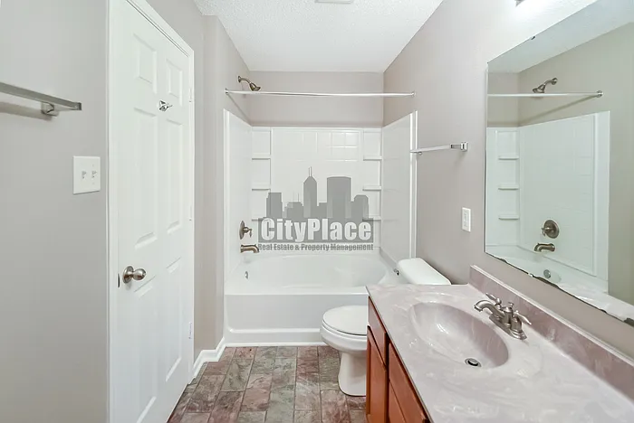 954 Brookstone Dr — Photo 22