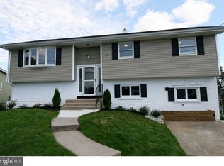 10 Dan Rd, Hamilton, NJ 08620