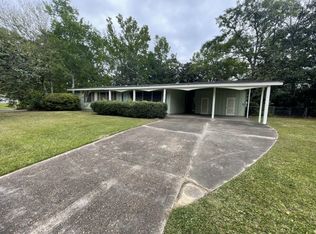 2813 Bellview Ave, Moss Point, MS 39563