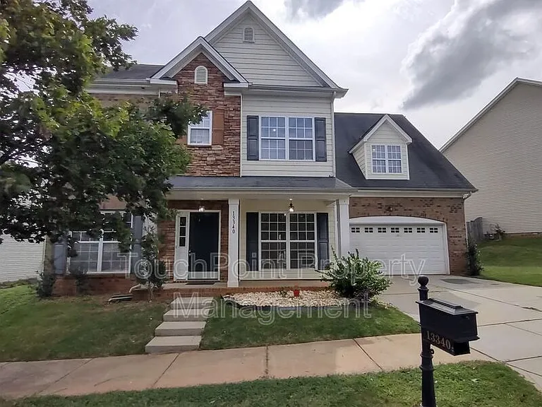 13340 Meadowmere Rd — Photo 2