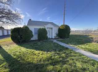 1205 N 1st Pl, Hermiston, OR 97838