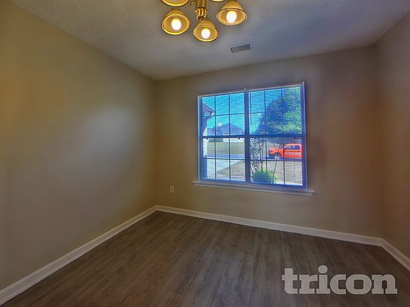 4th image of 3710 Michaels Creek Way
