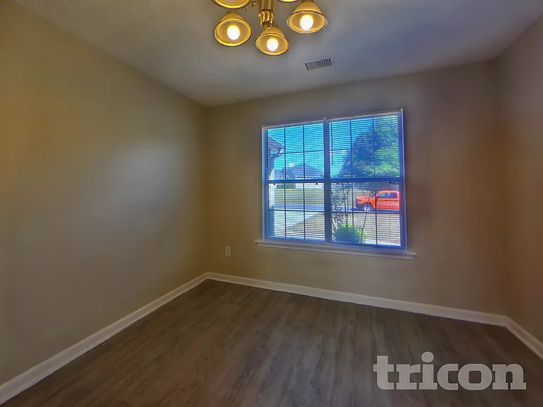 3710 Michaels Creek Way — Photo 4