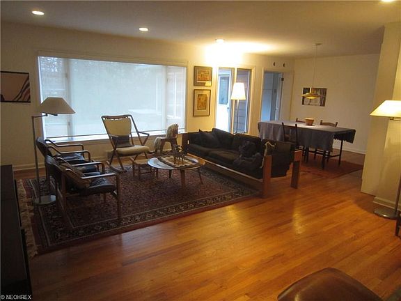 3rd image of 3580 Glen Allen Dr
