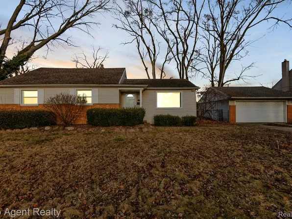 21784 Le Fever Ave, Warren, MI 48091